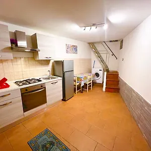 Etnea House Center Casa vacanze Aeroporto di Catania Fontana Rossa
